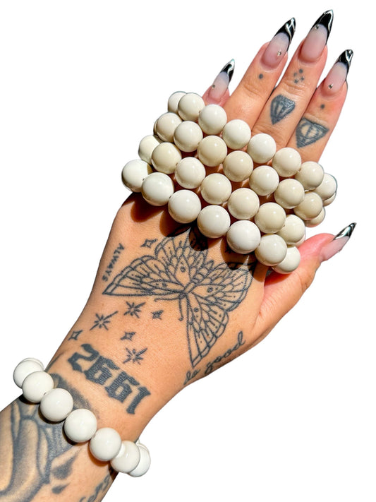 GENUINE Grade AAA Creamy White Alashan Agate Bracelet (12.2 mm- 14.2 mm)